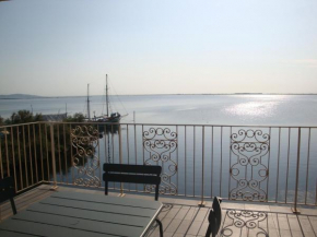 Port Rive Gauche Ostrea  Марсея́н